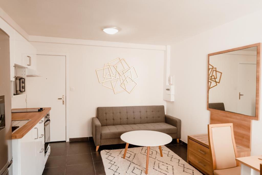 Calvi. T2 2/4 Personnes A 100 Metres De La Apartment Calvi (Corsica)